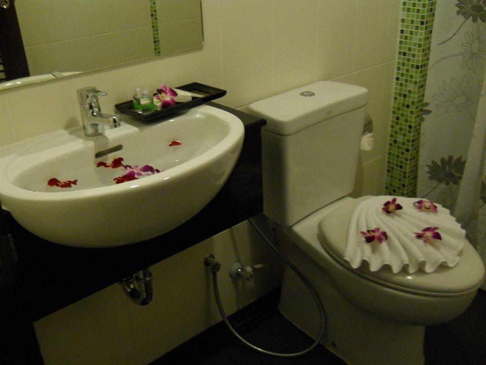 The Chambre Patong Eksteriør billede