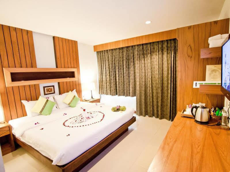 The Chambre Patong Eksteriør billede