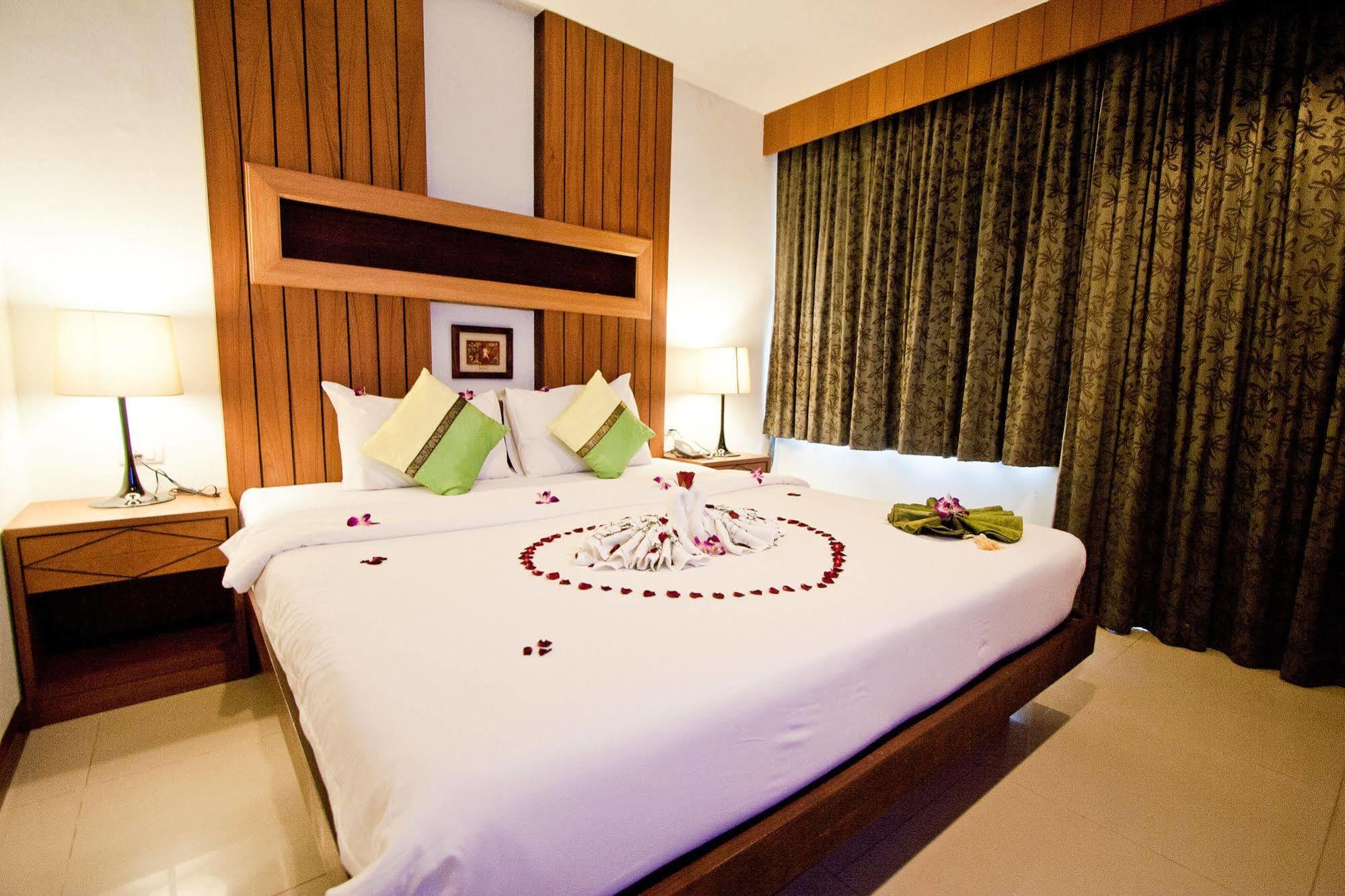 The Chambre Patong Eksteriør billede