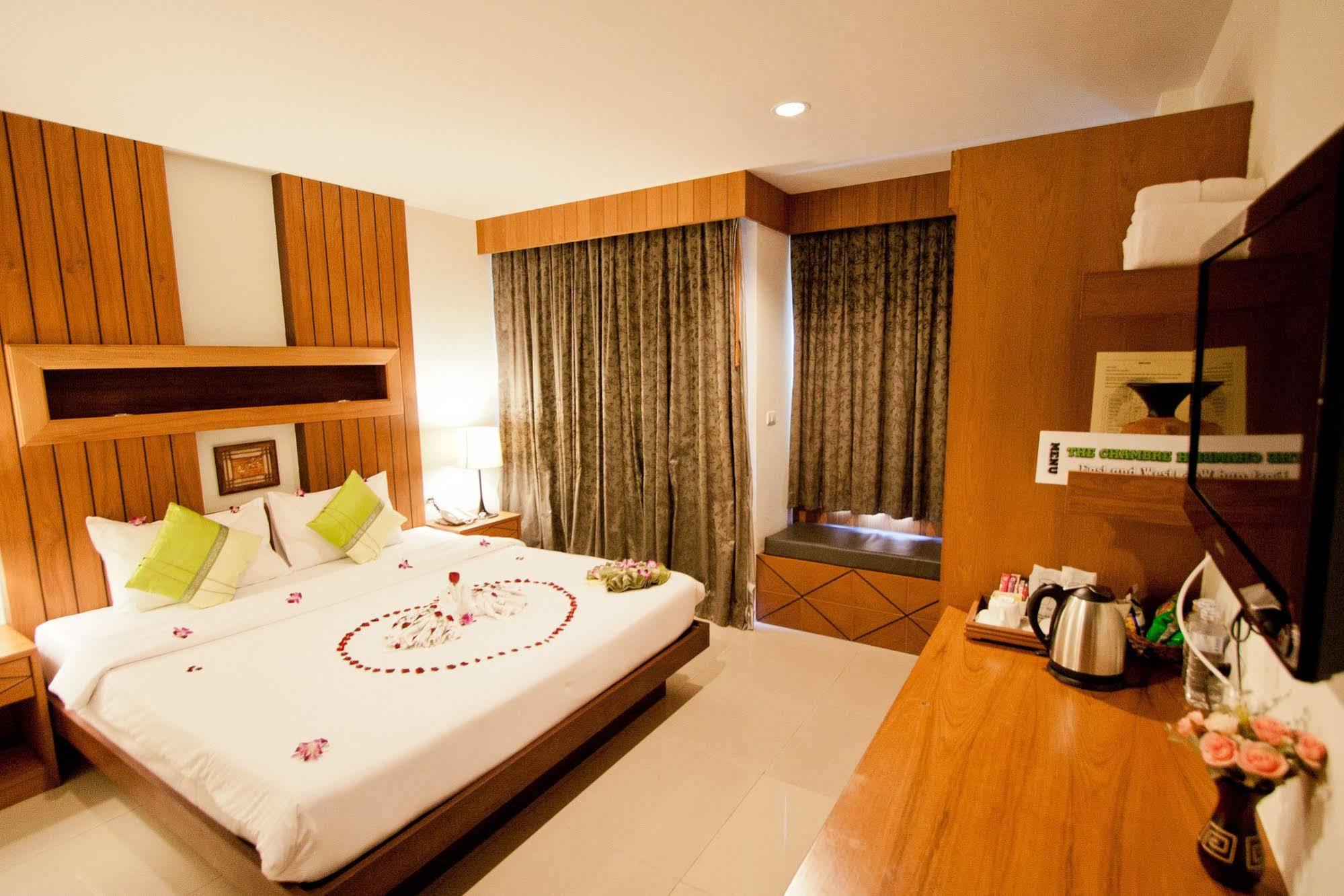 The Chambre Patong Eksteriør billede