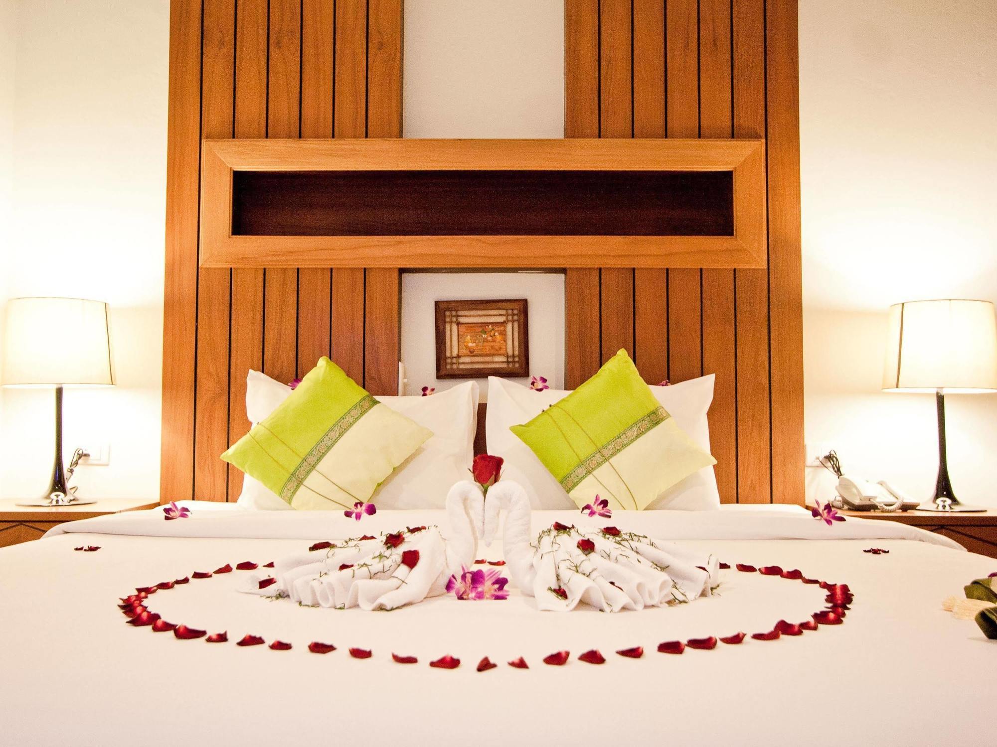 The Chambre Patong Eksteriør billede