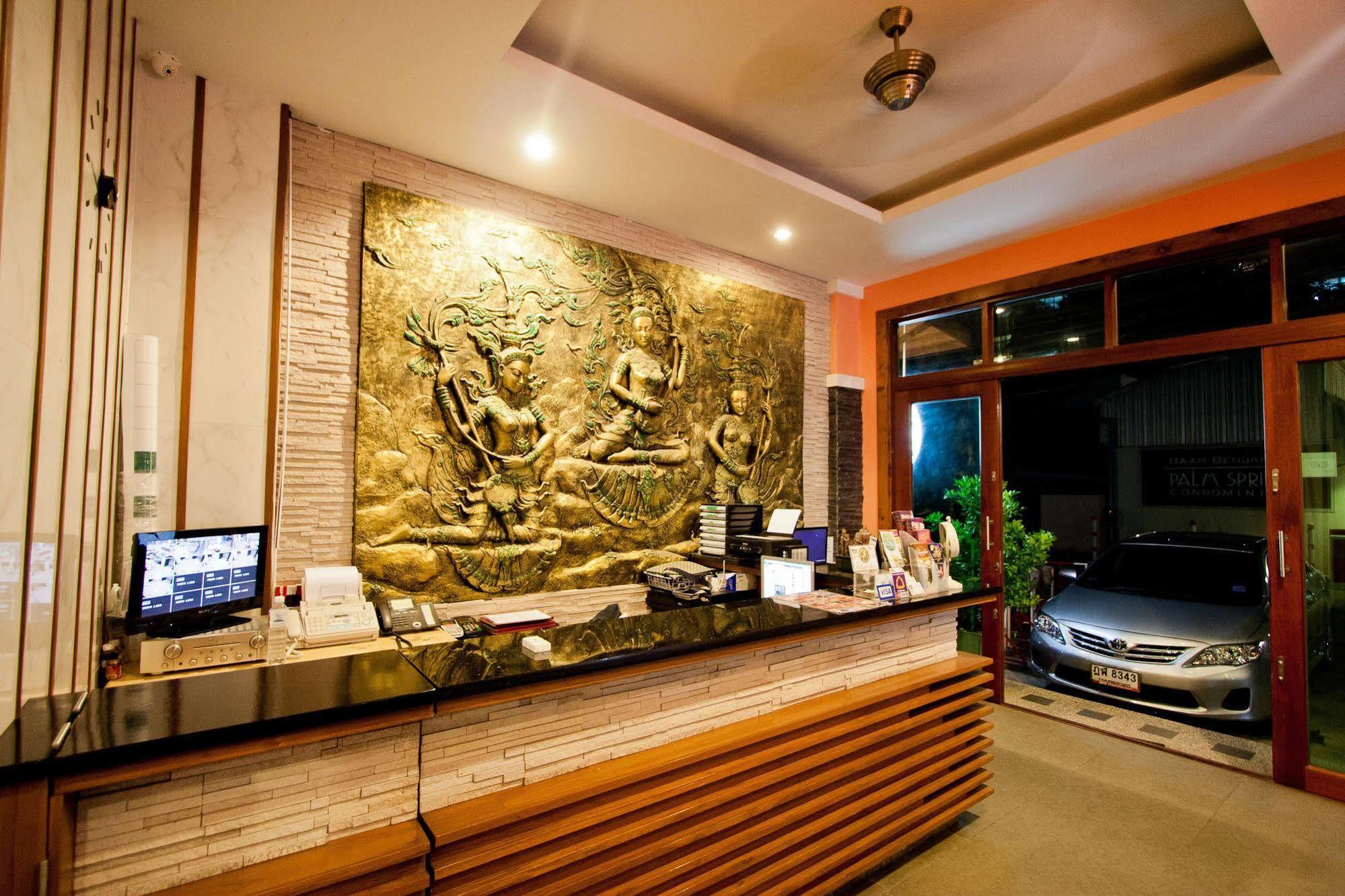 The Chambre Patong Eksteriør billede